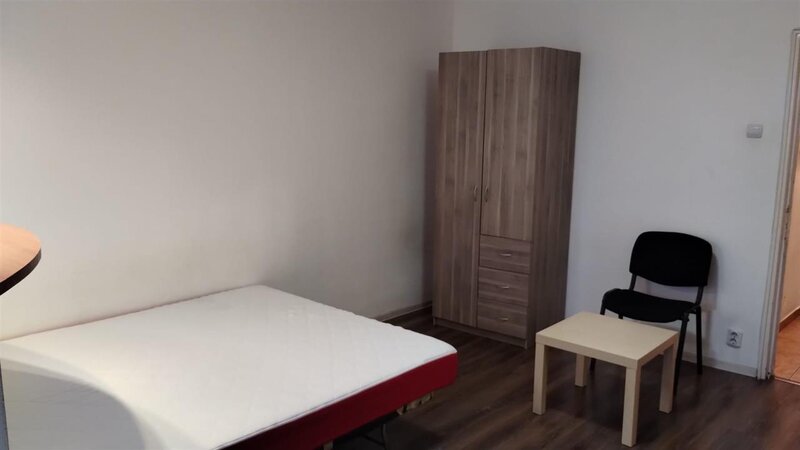 Dristor 1 minut metrou  - garsoniera mobilata si utilata